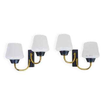 Pair of vintage Maison Arlus wall lights from the 1950s in brass, glass globe.