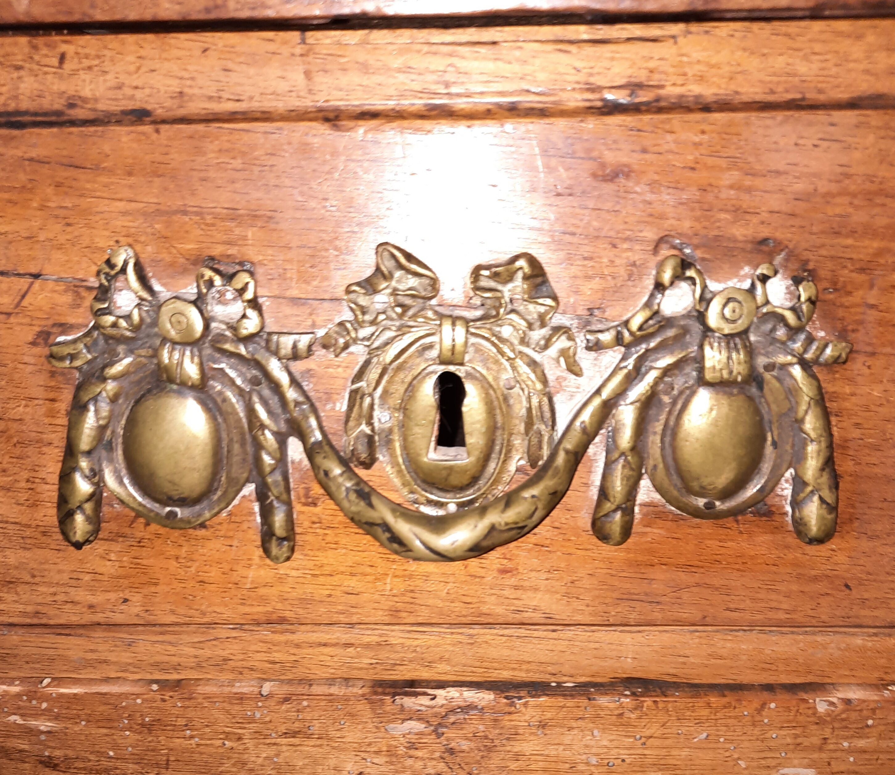 Eighteenth-century scriban burreau