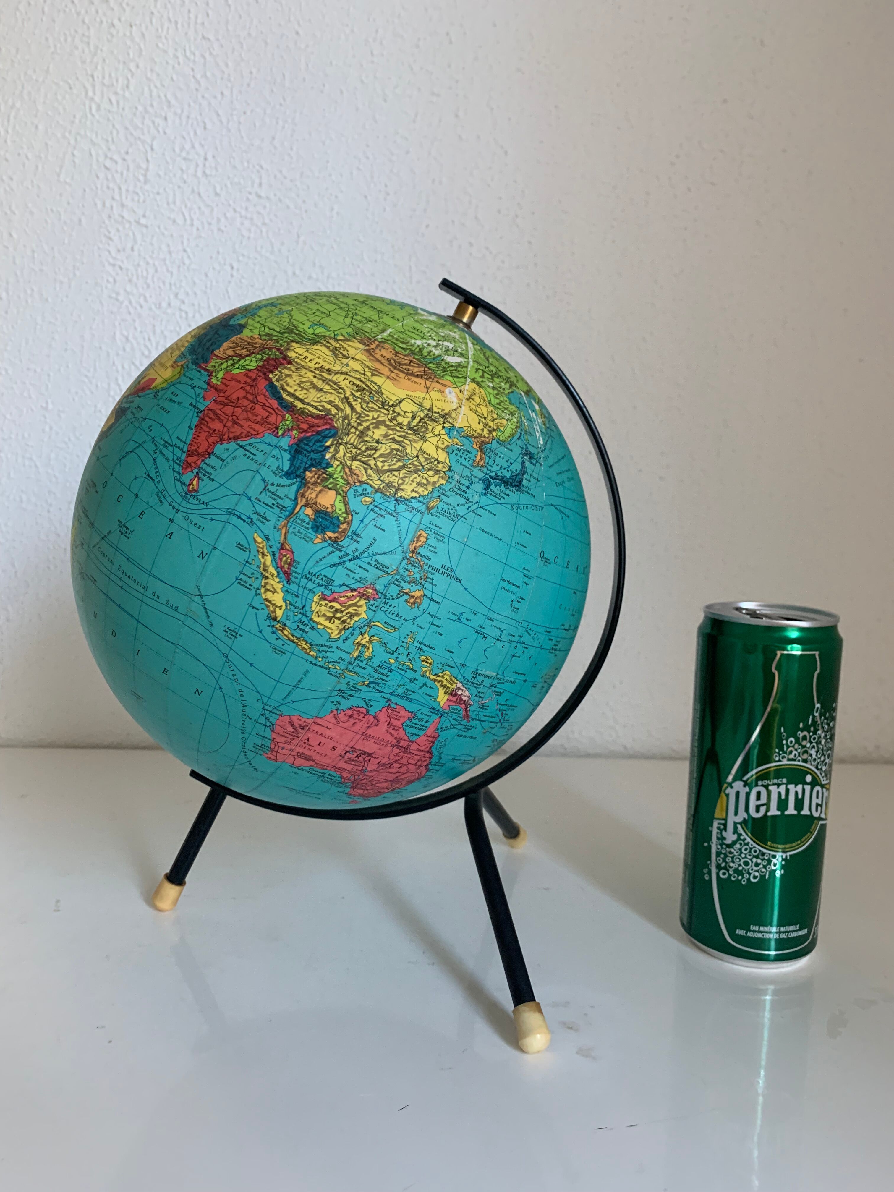 Globe terrestre vintage 1969 Taride tripode mappemonde - 27 cm