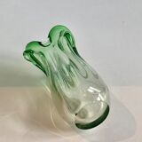 Vase en verre vert du milieu du siècle années 1960