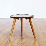 Tripod pedestal tableformica