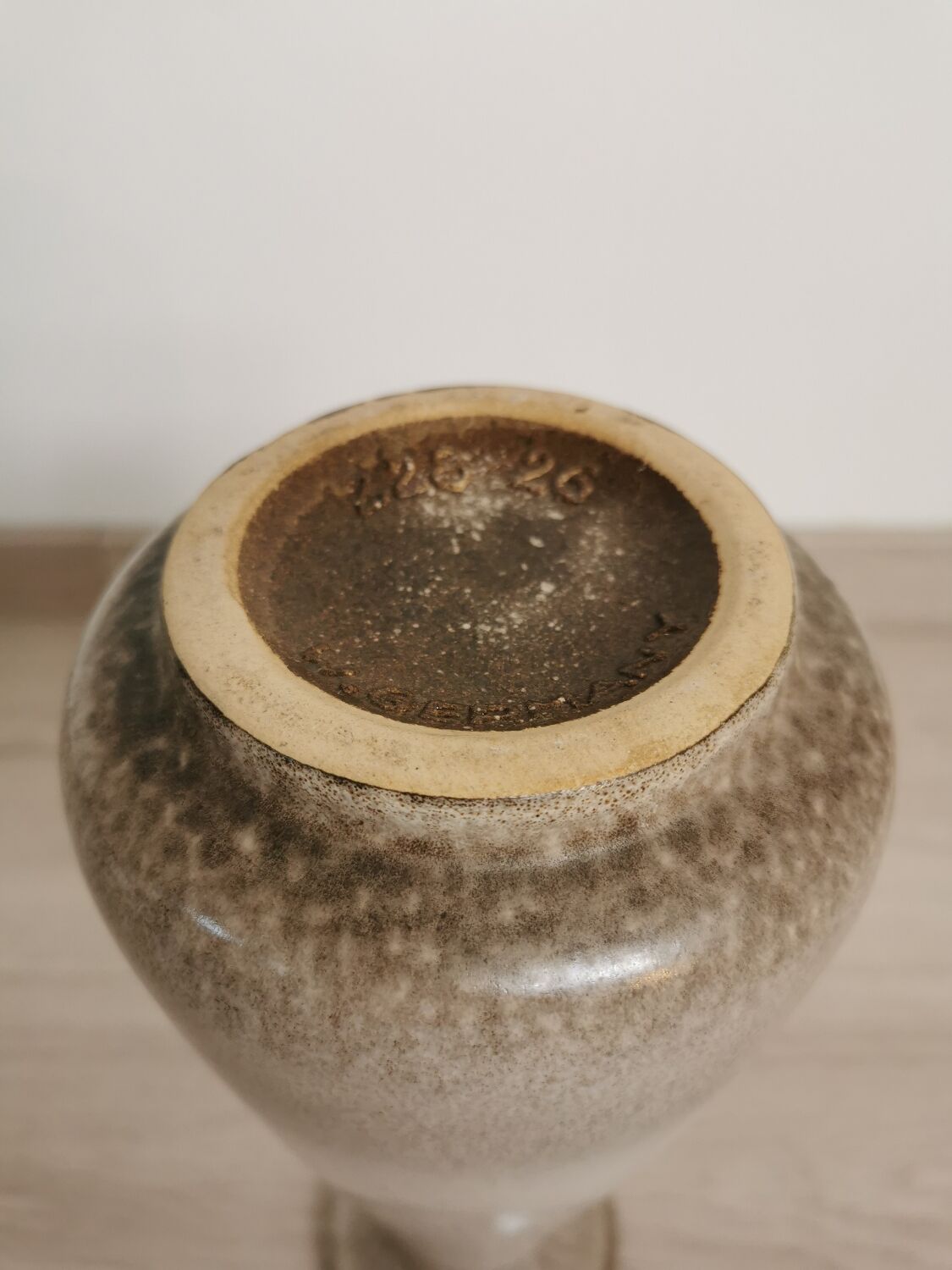 White Scheurich ceramic vase