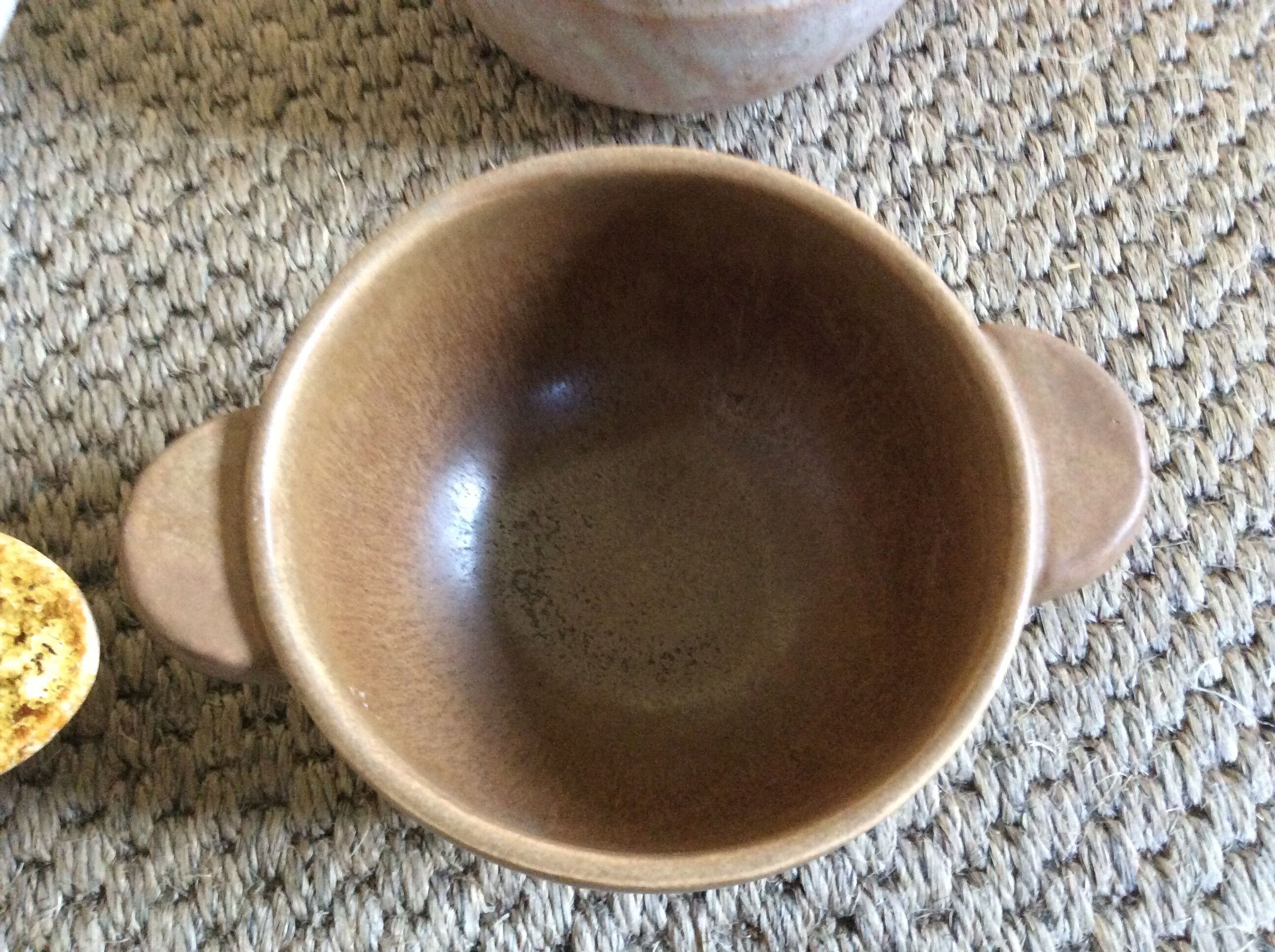 4 stoneware bowls