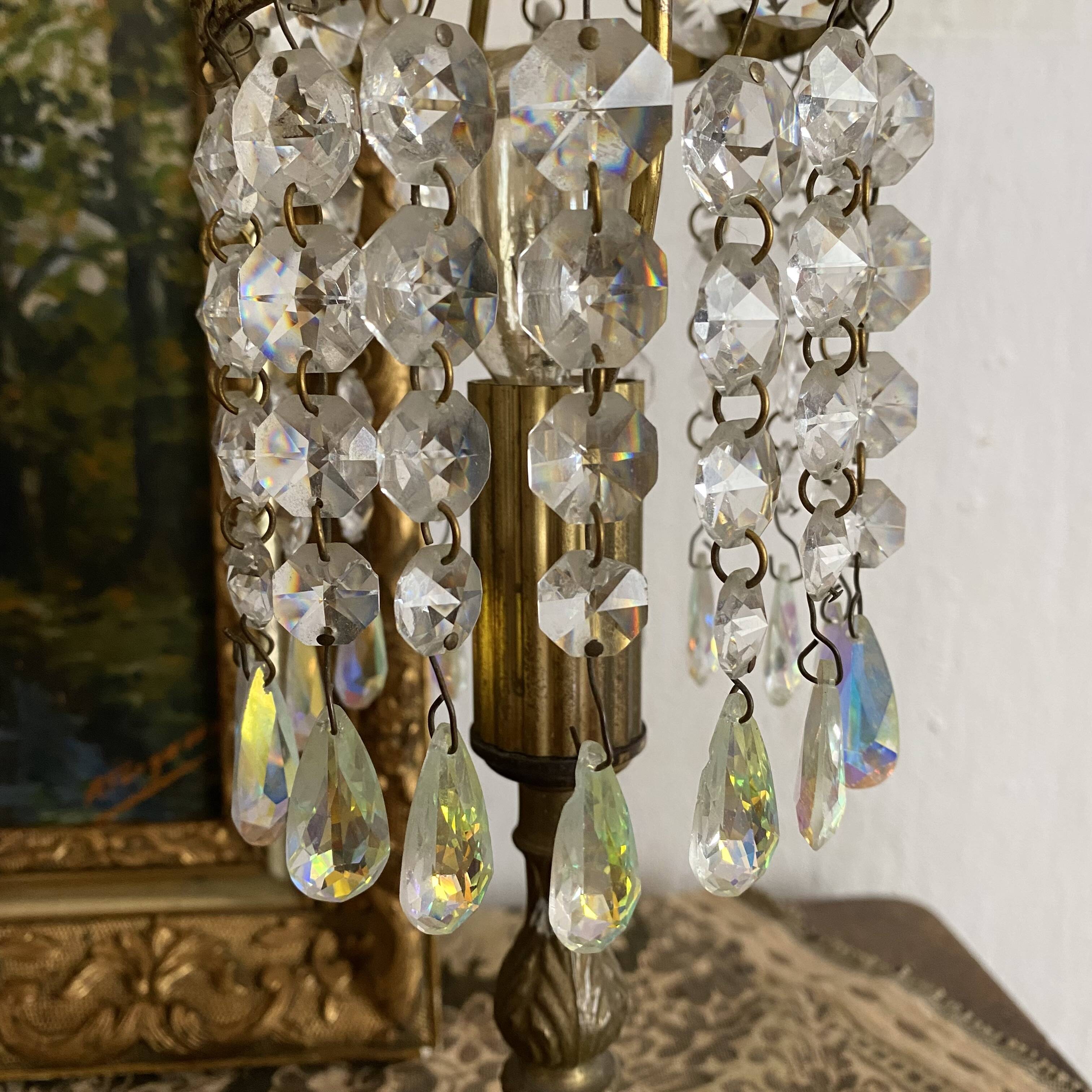 Lampe  pampilles et laiton doré  H 30 cm