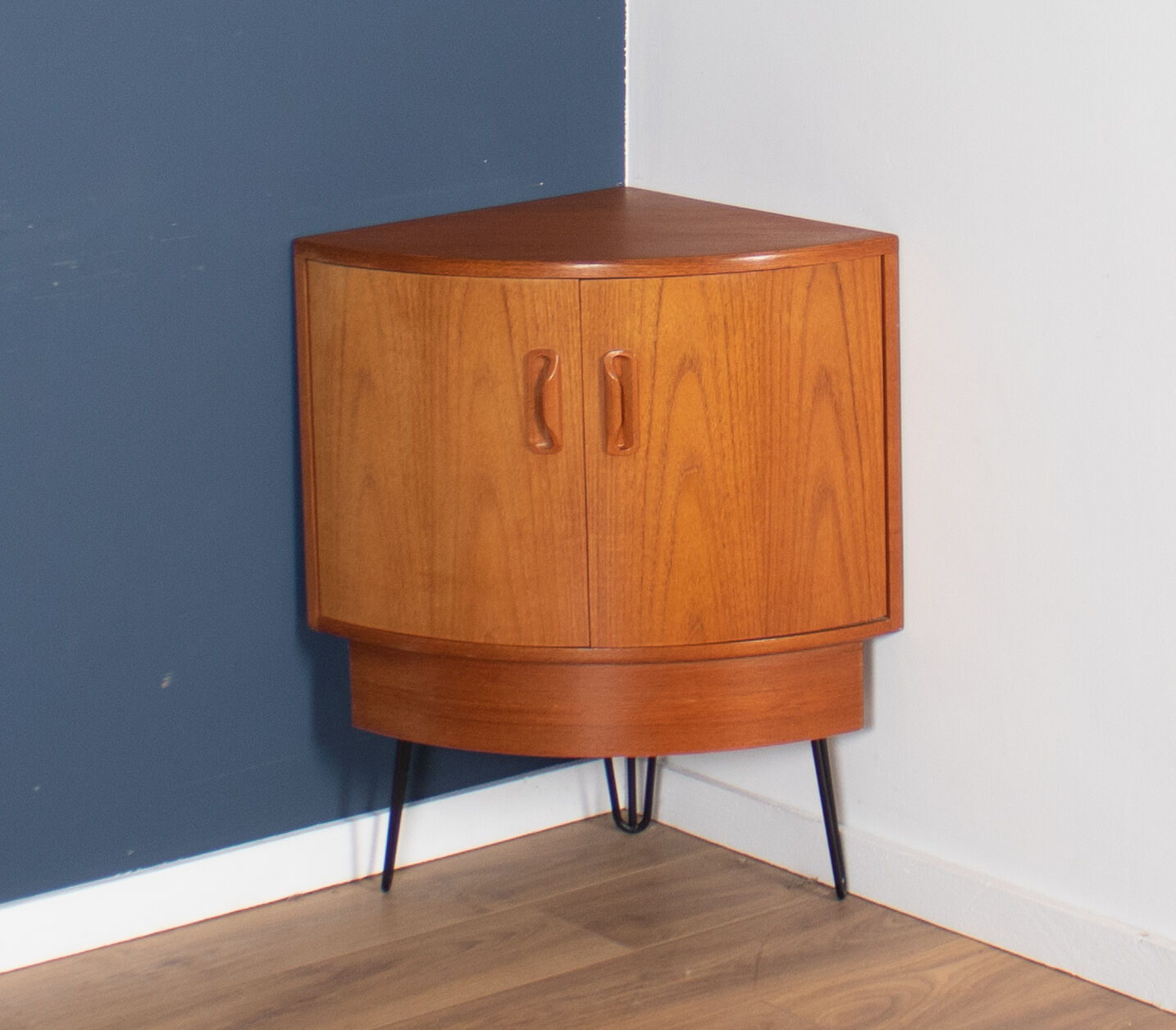 Retro teak 1960s g plan fresco corner unit bar drinks cabinet on hairpin legs