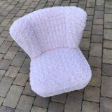 Mid-century cocktail chair in pink faux fur, solid beech legs, vintage style.