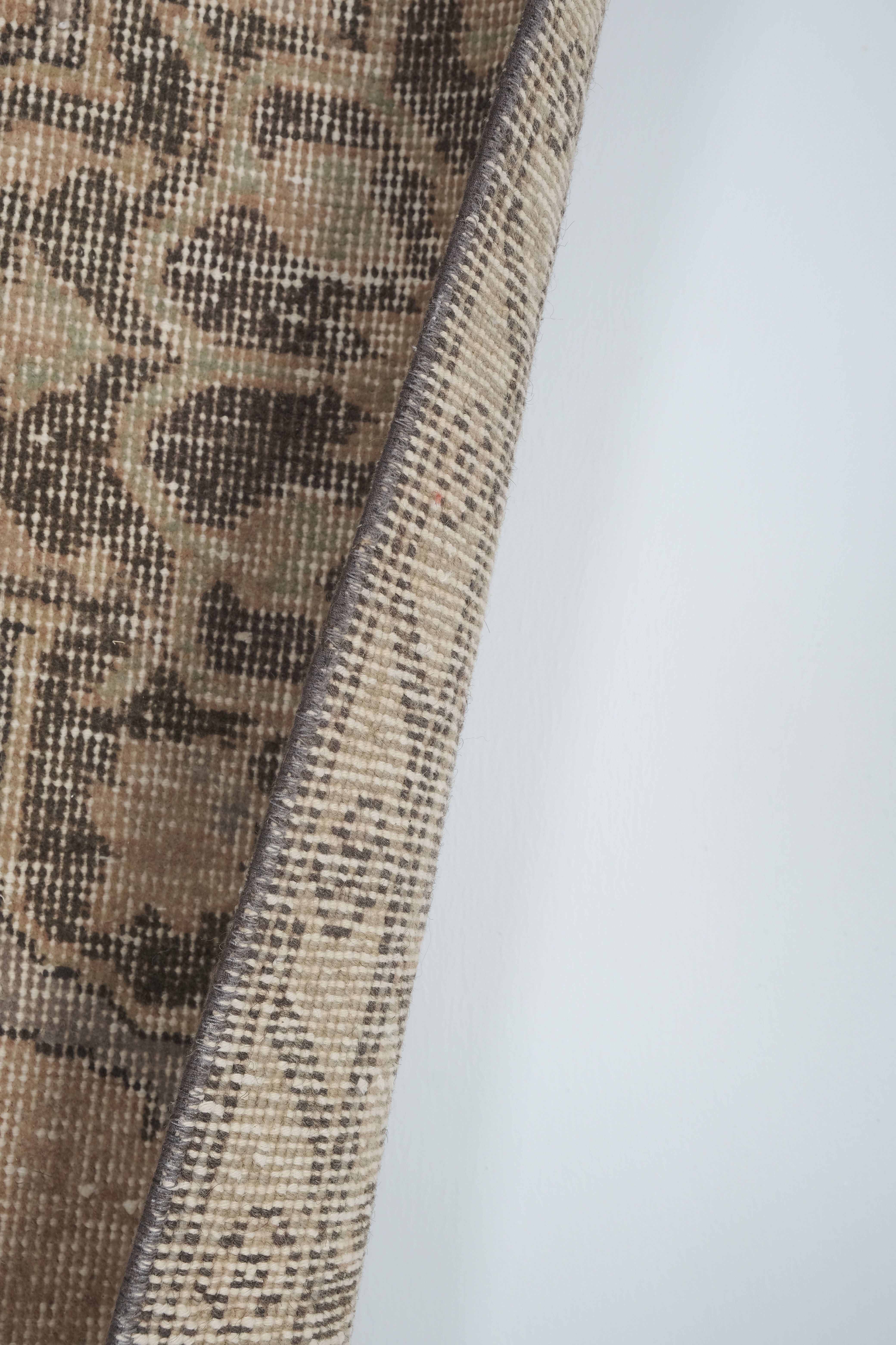 Vintage Turkish rug from Oushak, hand-woven 115x383 cm