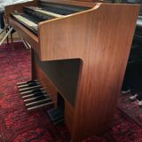 Farfisa electronic organ