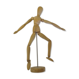 Mannequin en bois o'cedar