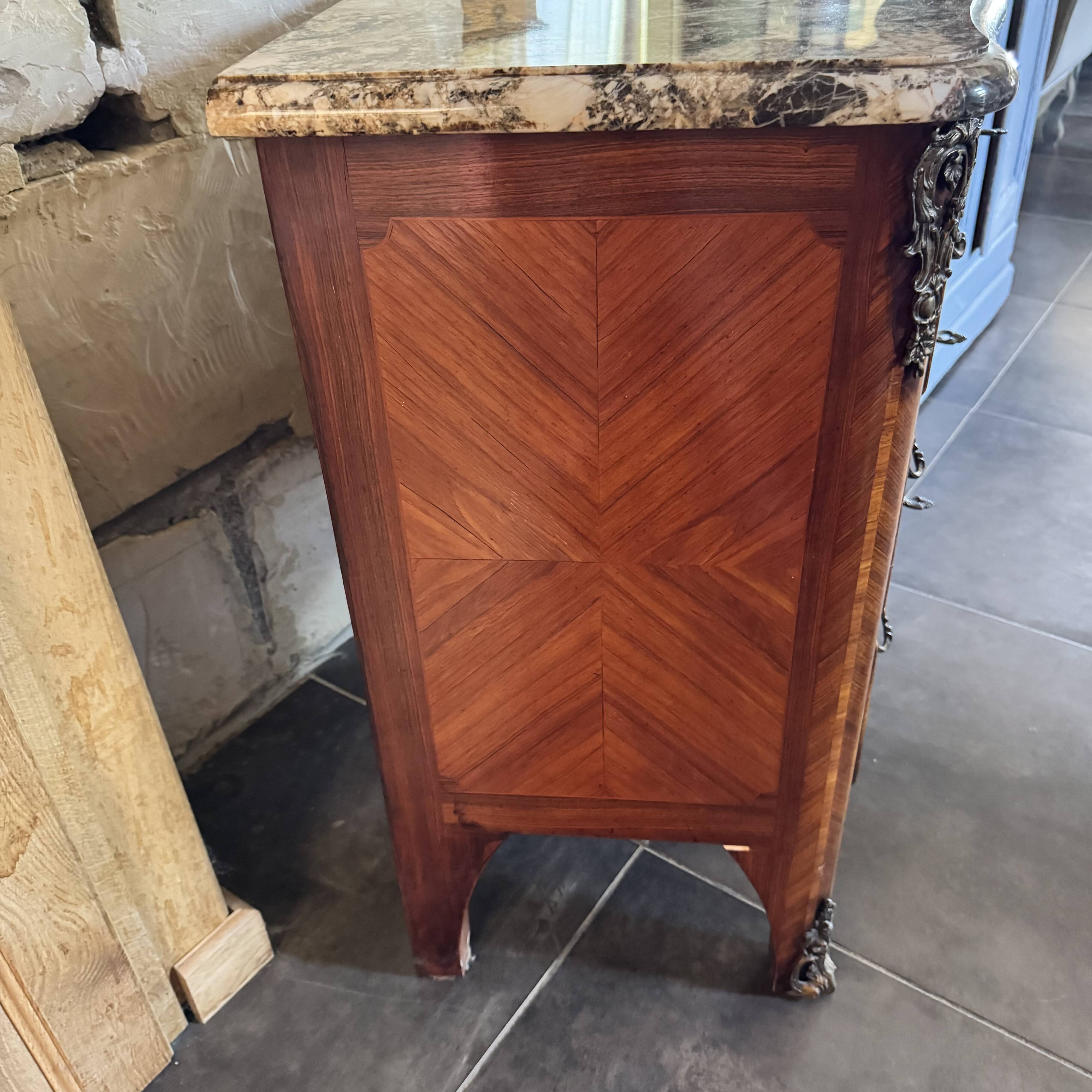 Small Louis XV Transition jump commode, Breccia marble, 79 cm