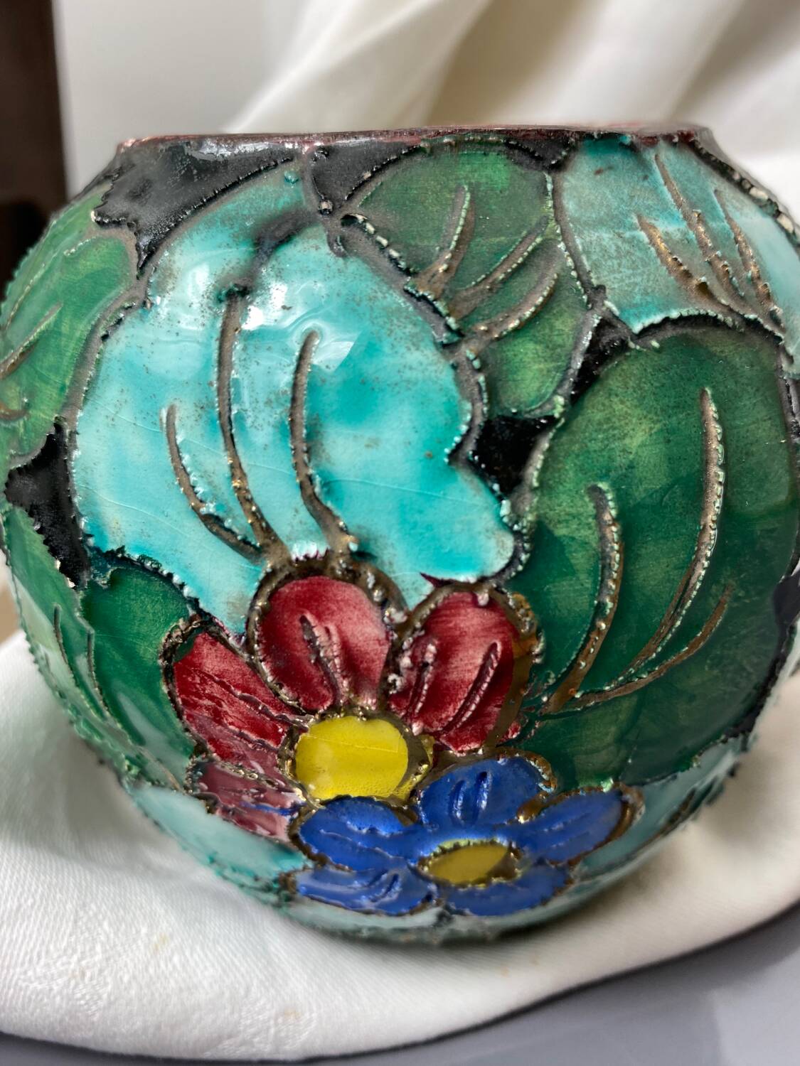 Ceramic ball vase
