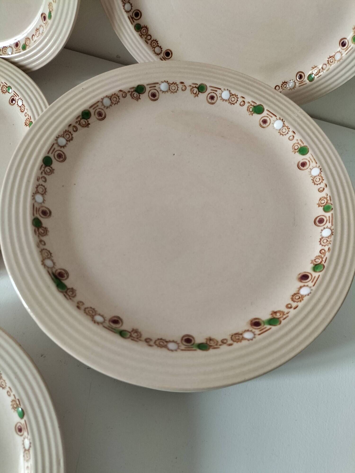 Plats à gâteaux et assiettes à dessert Longwy modèle Betty