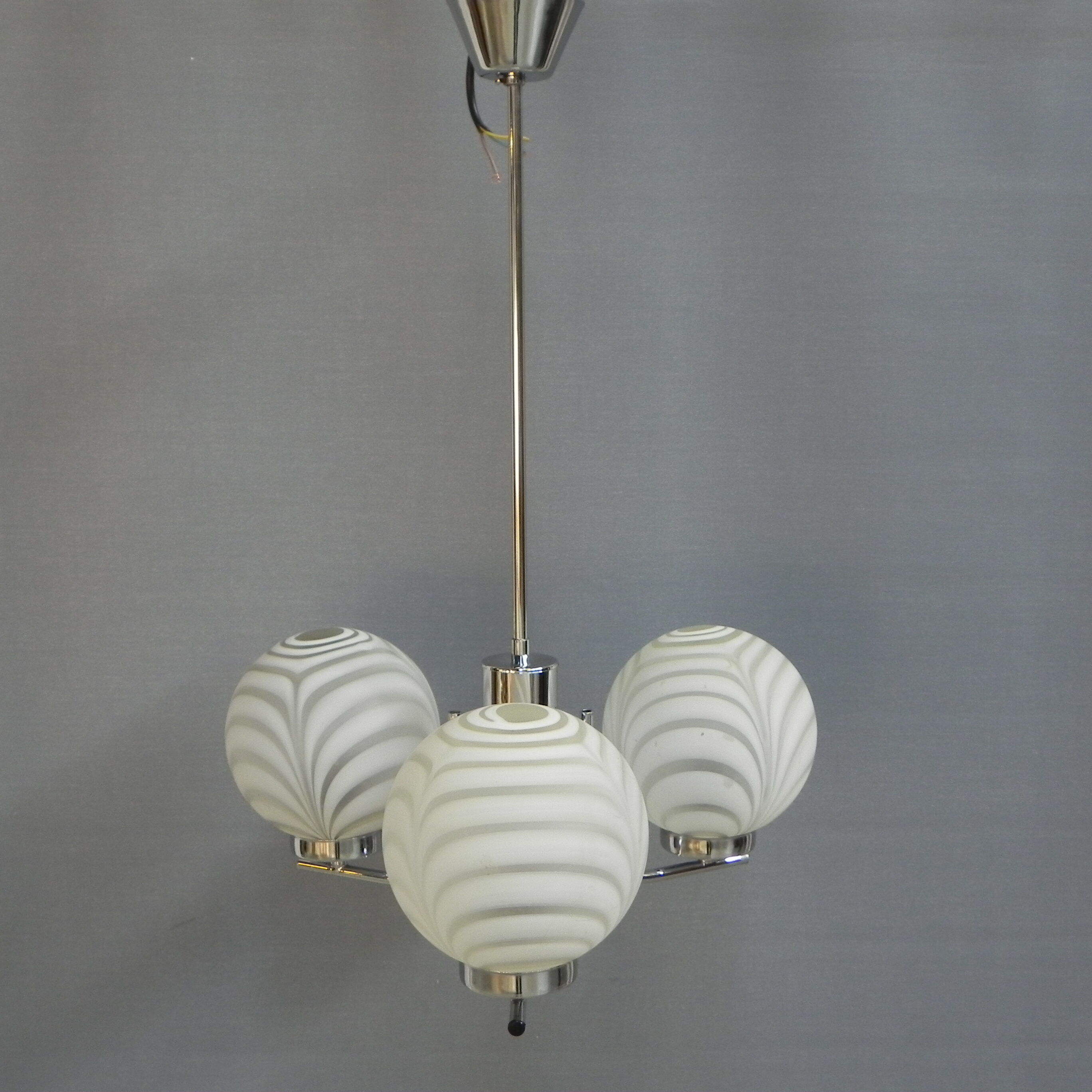 Vintage chandelier with 3 globes