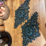 Set of 2 decorative cast iron rosettes