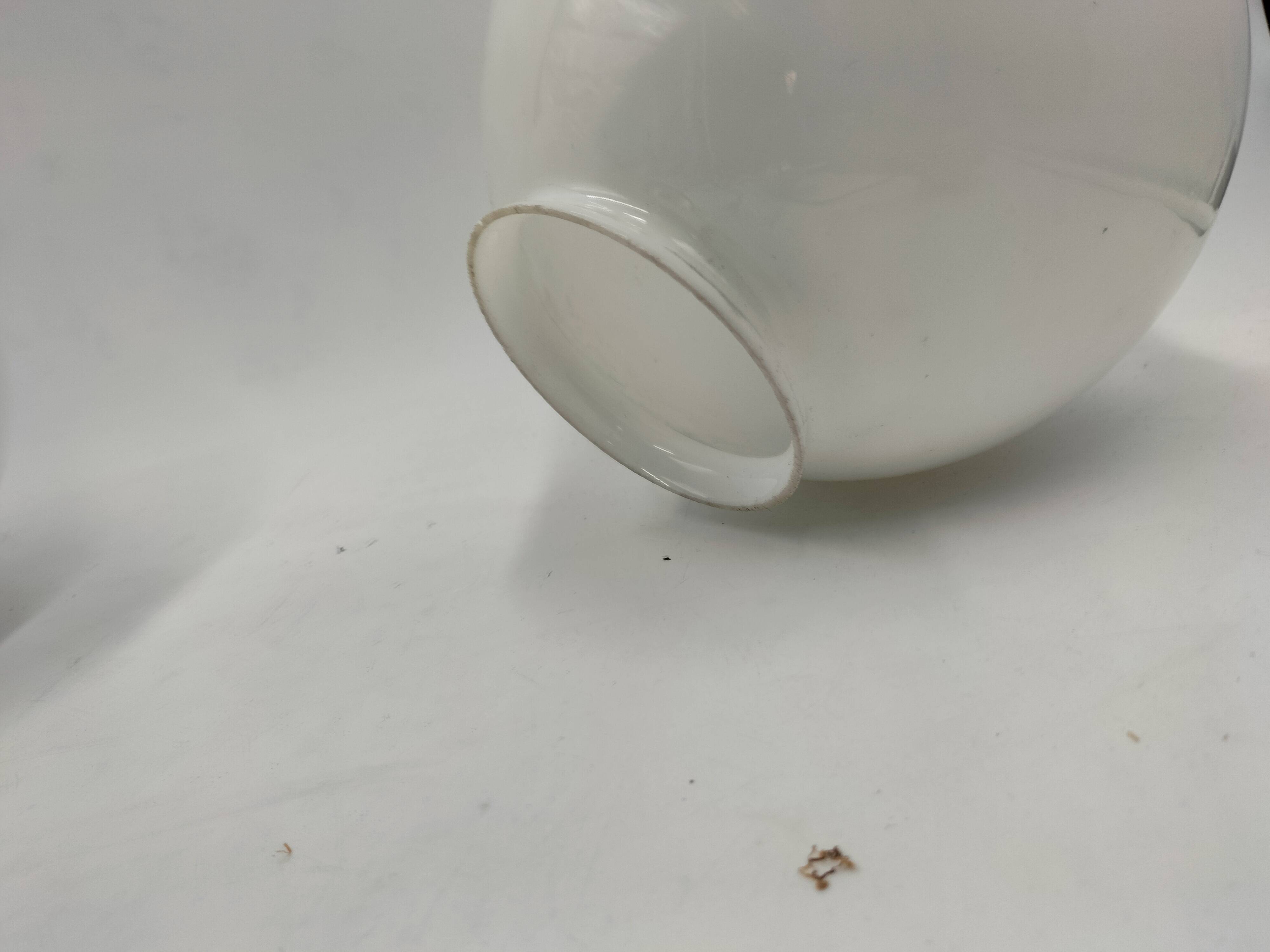 Opaline ball suspensions