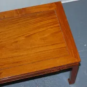 Table Basse Rectangulaire Vintage Orientale en Teck Sculpté, Chine