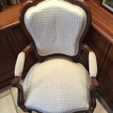 Style armchair