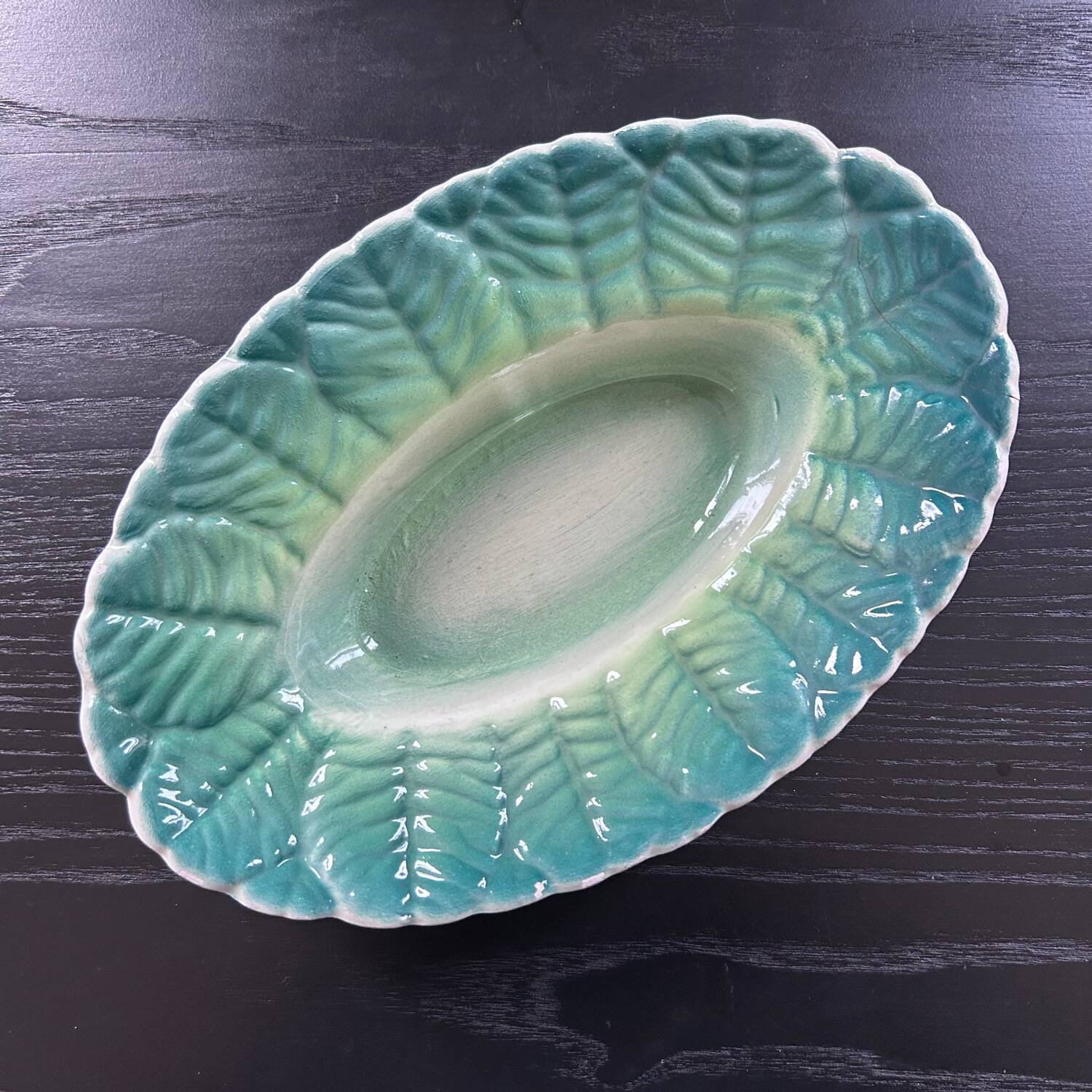 Oval slip dish