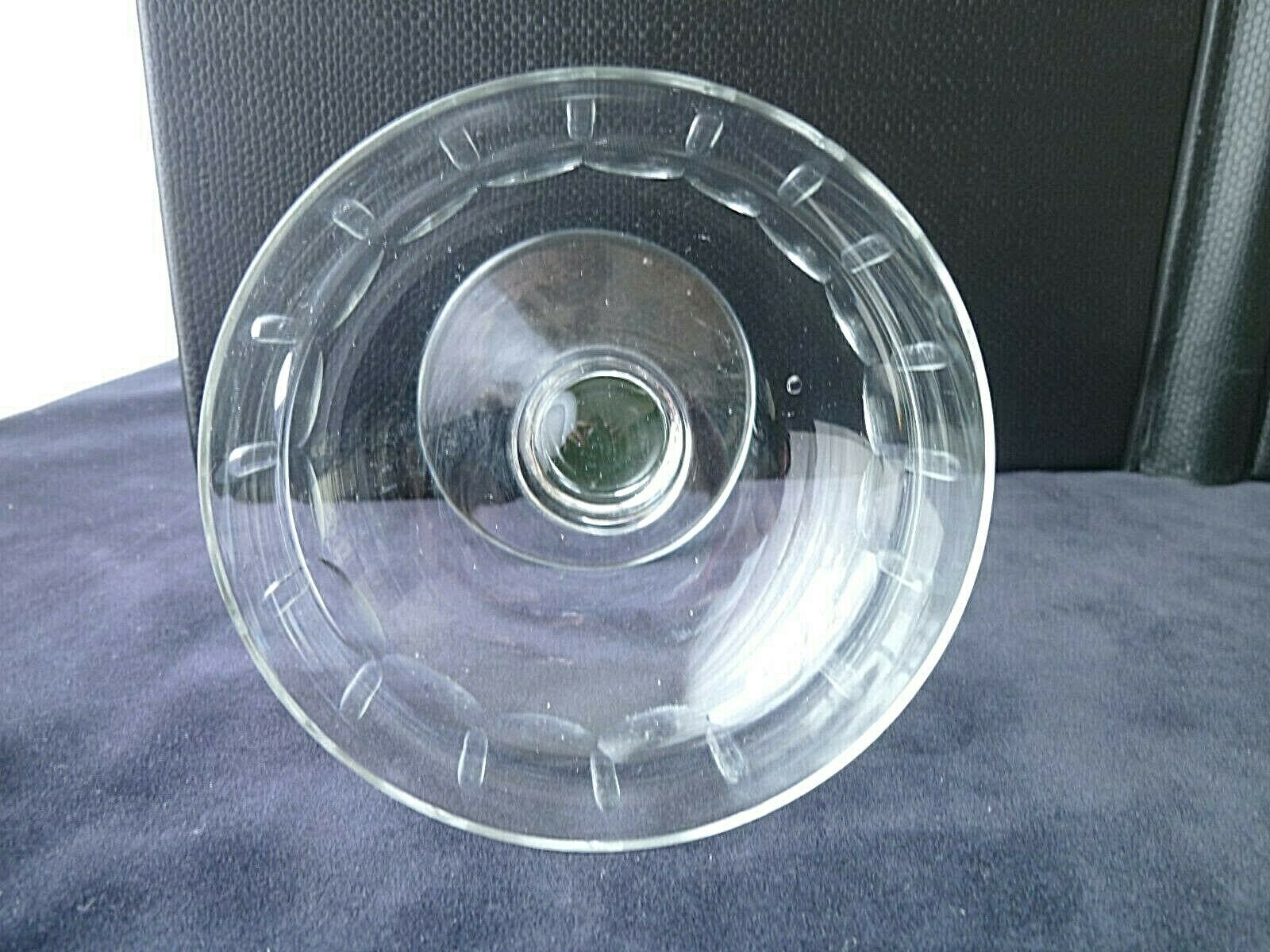 Set of 6 pretty champagne glasses made of grinded glass