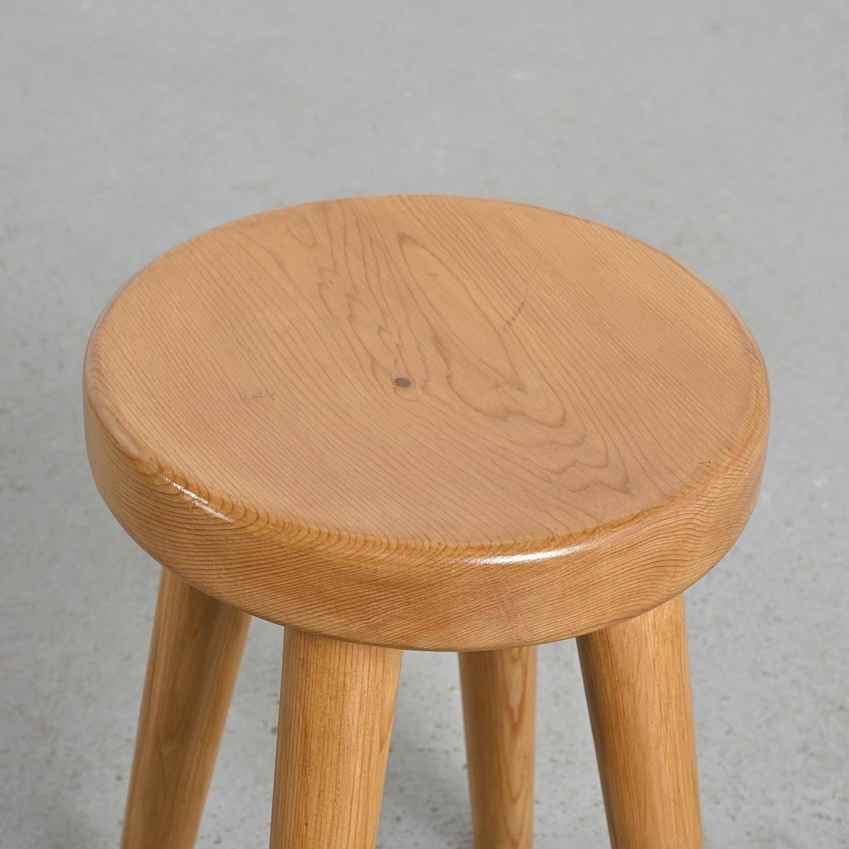 Tabouret en pin par René Martin, France, vers 1965
