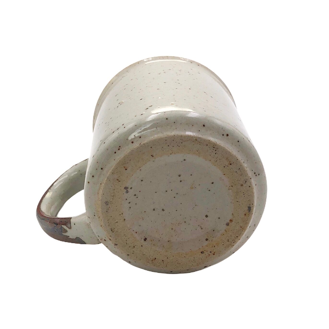 Two vintage mugs orddy in sandstone