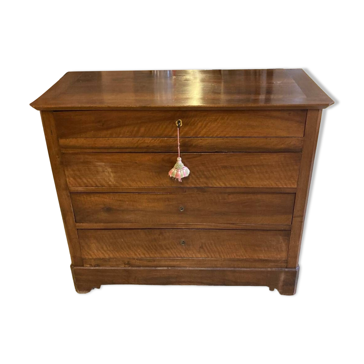 Walnut chest of drawers with 4 drawers