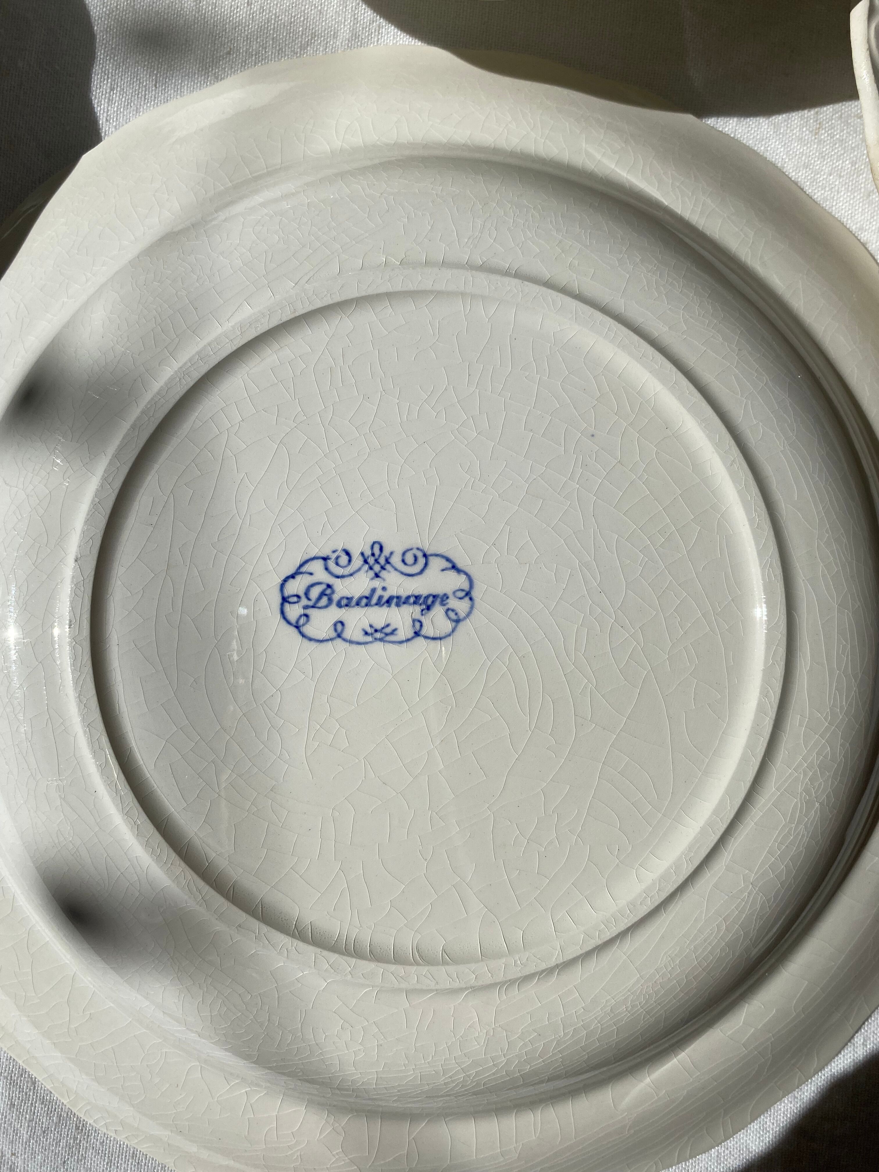 Badinage hollow plates