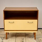 Vitrine du milieu du siècle des années 1960, Tchécoslovaquie