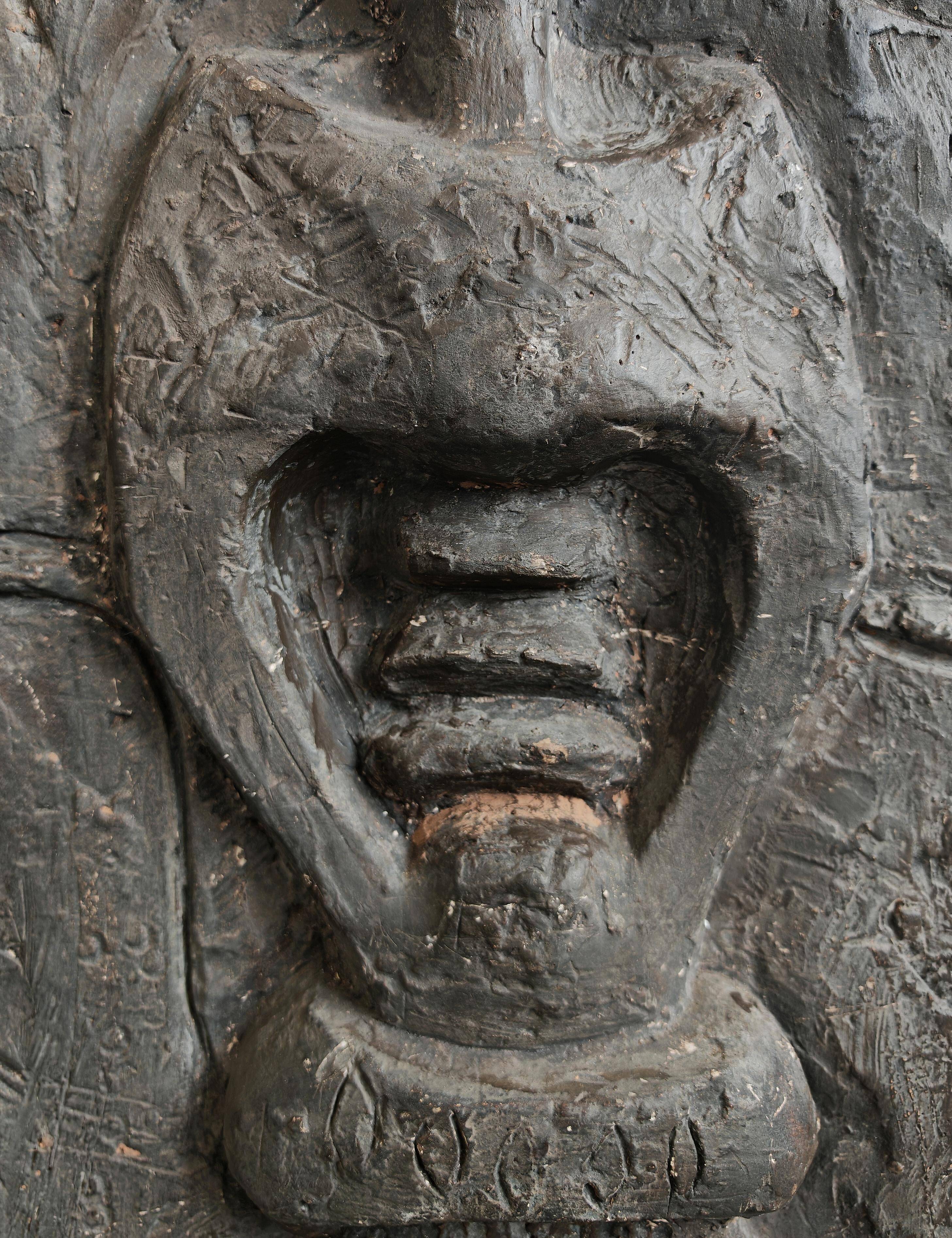 Sculptural anthropomorphic bas-relief by Venija Vučinić in plaster.