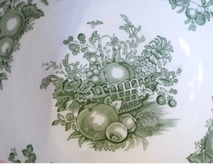 Mason's hollow round dish
