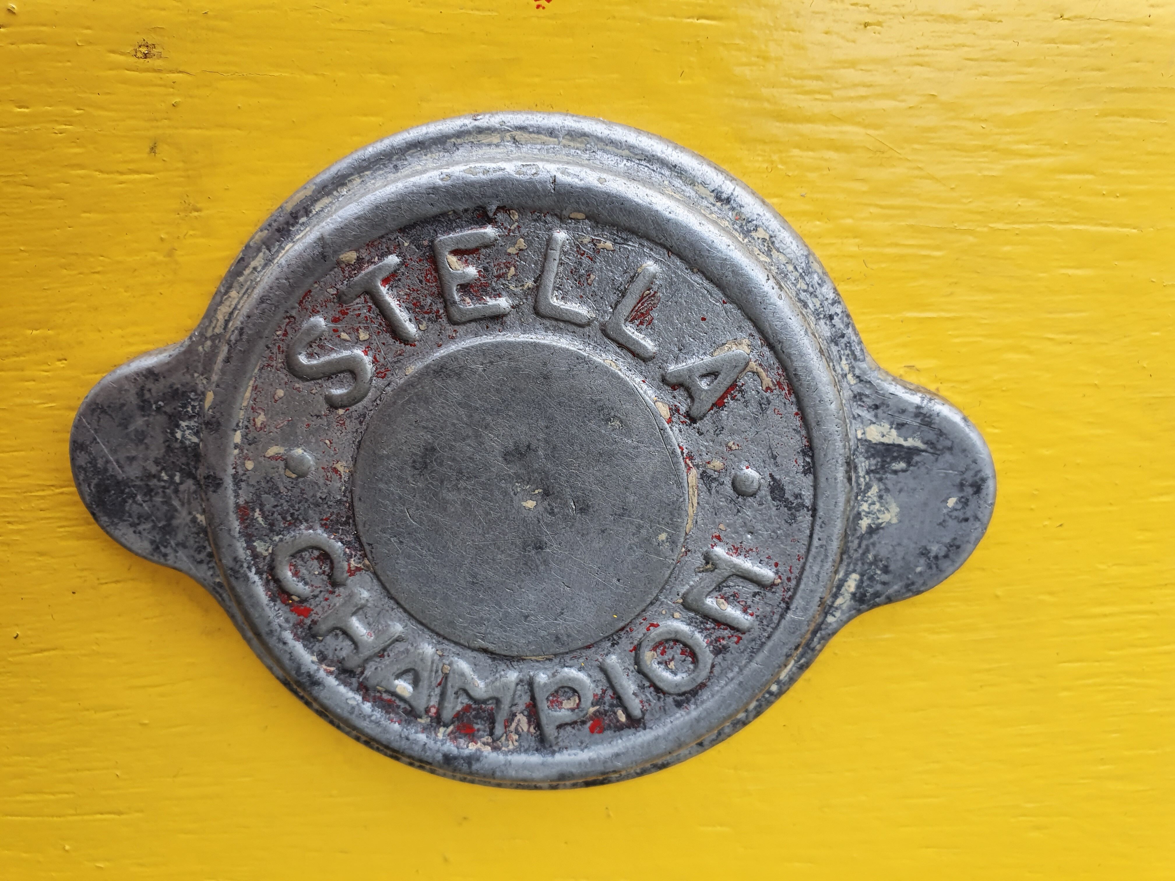 Ancien baby foot Stella champion
