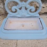 Art Nouveau cast iron umbrella stand – Deville, Pailliette & Cie, Char