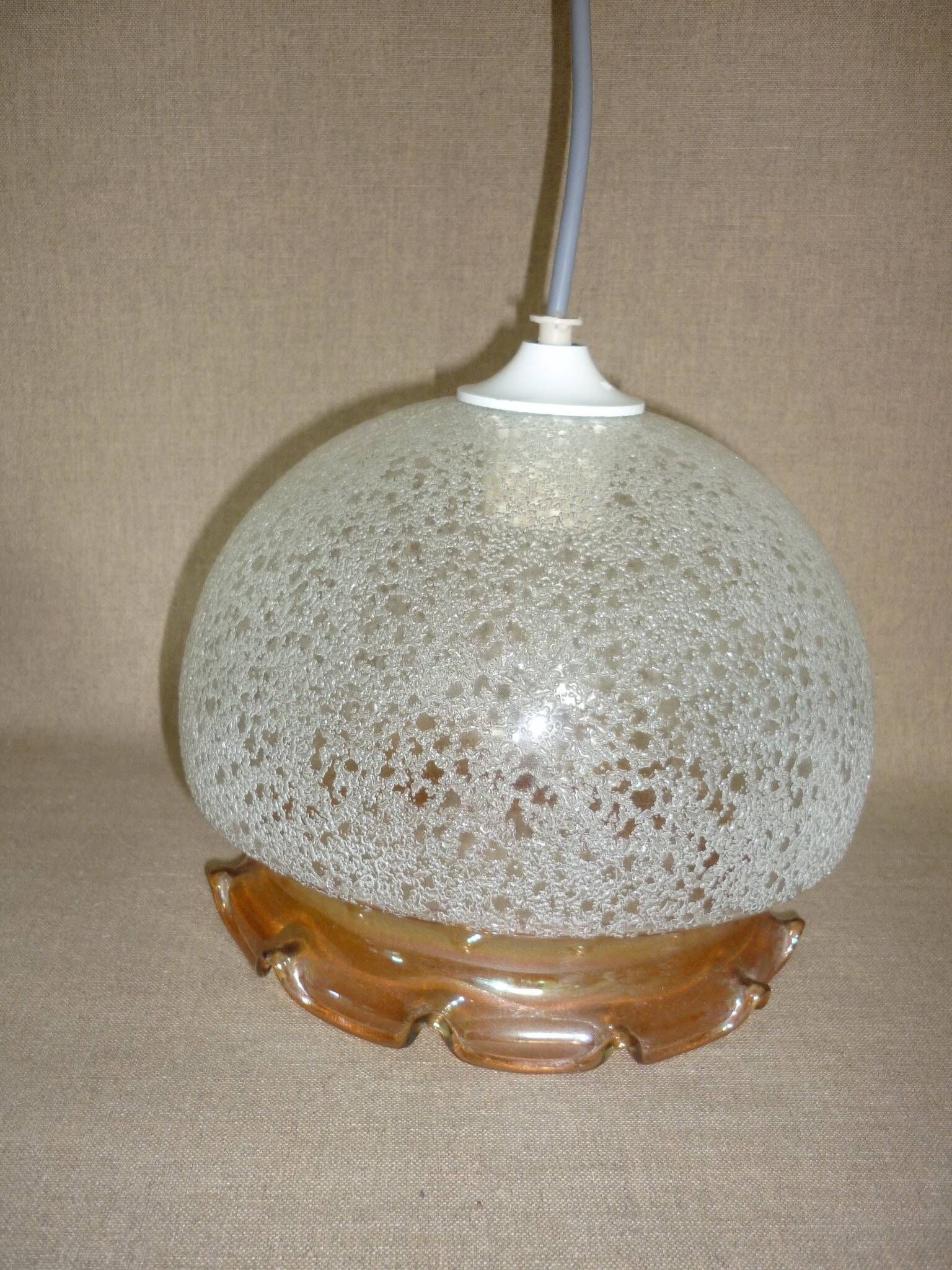 Chandelier in scratched glass and moiré rim