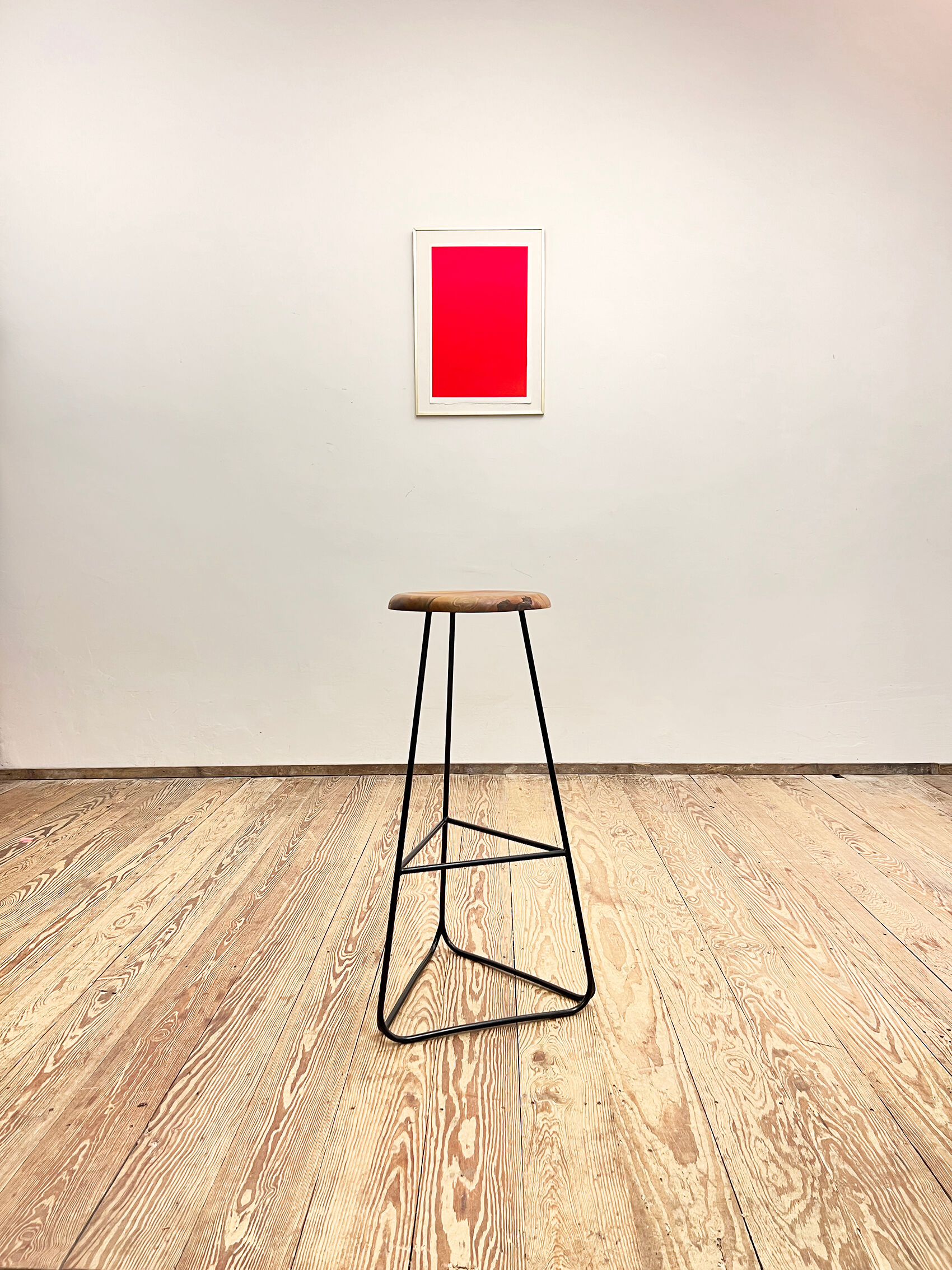 Bar stool in steel and walnut