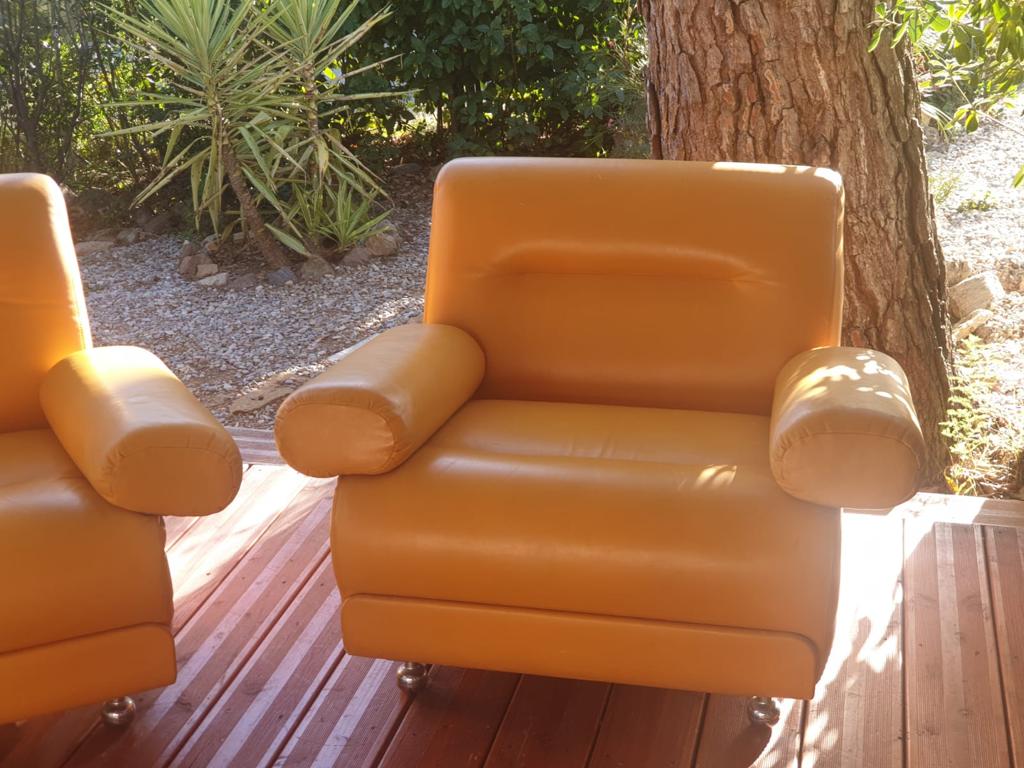 Pair of vintage leather armchairs 1970