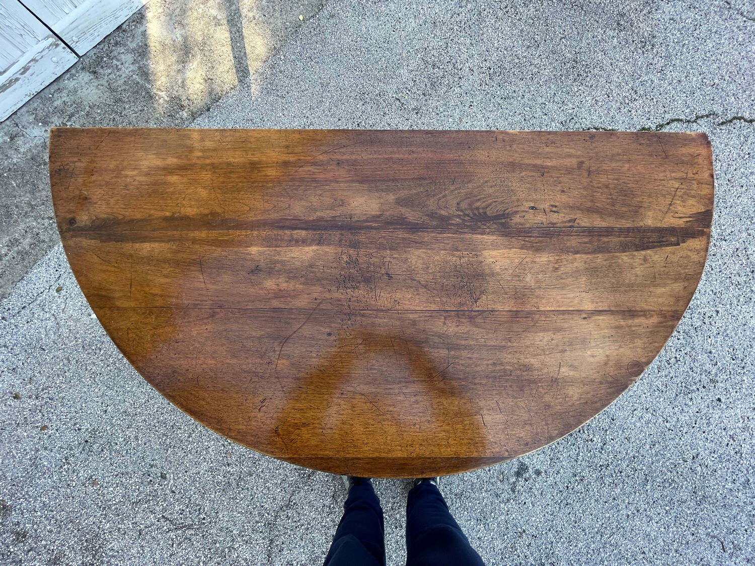 Table half-moon in solid walnut