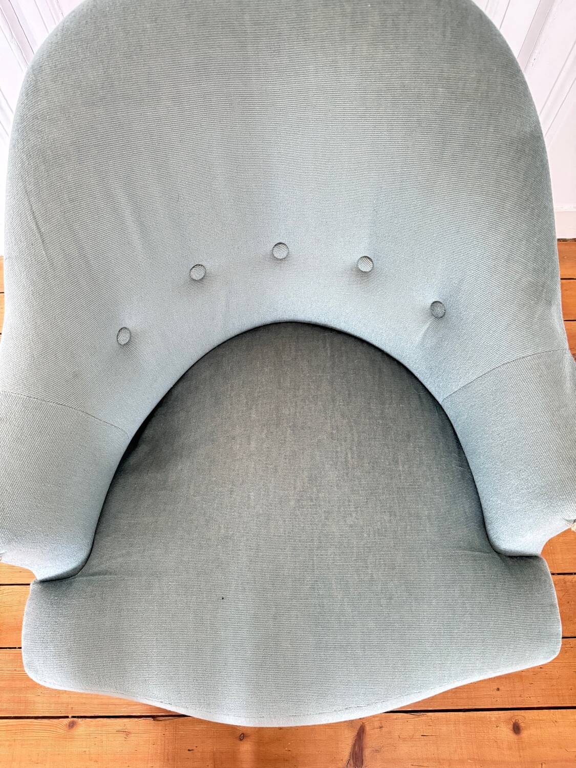 Vintage blue toad armchair