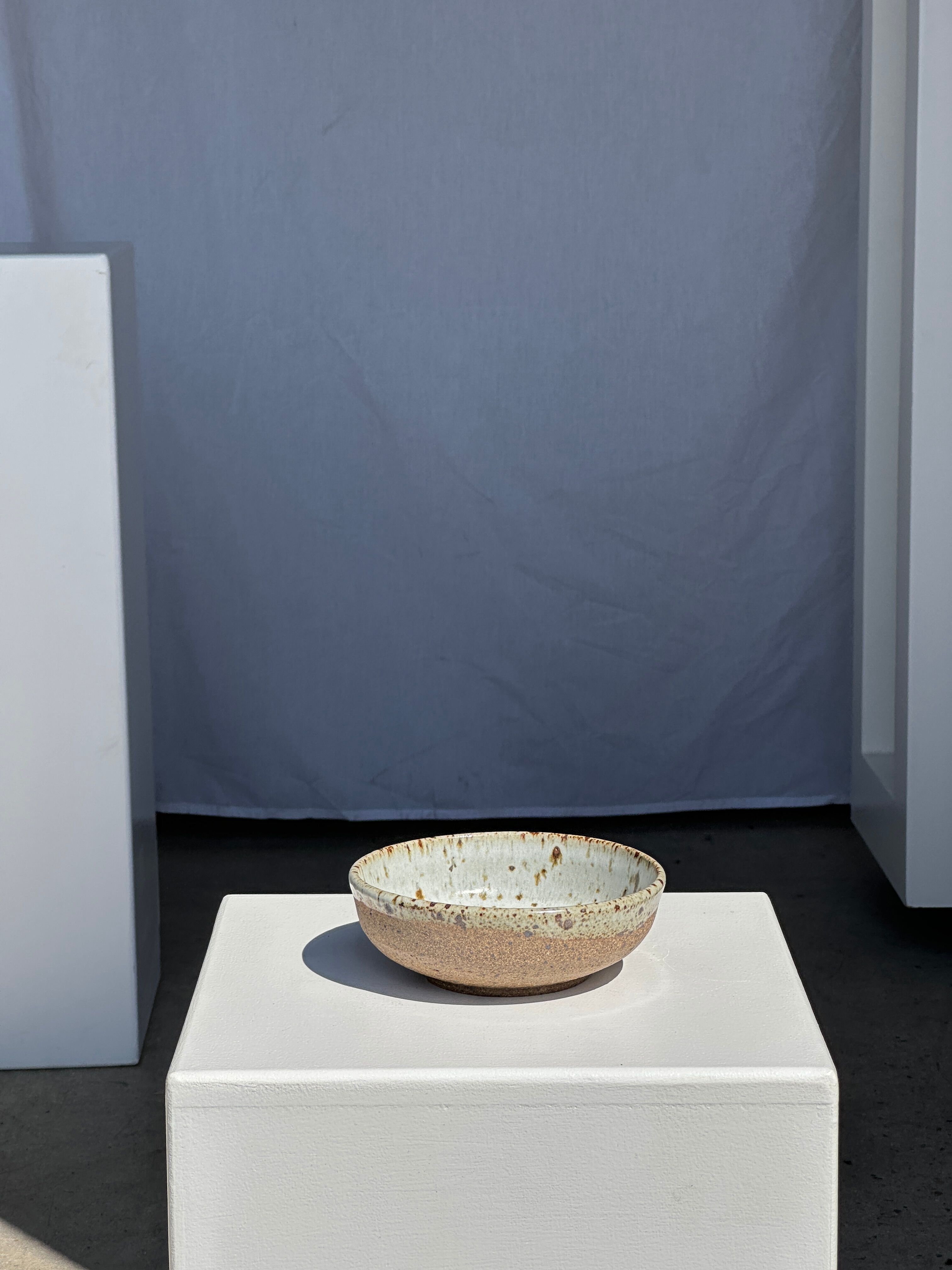 Bol en céramique moucheté et brun mat