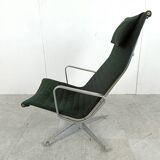 Charles & Ray Eames EA124 Lounge chair in black fabric, 1970s