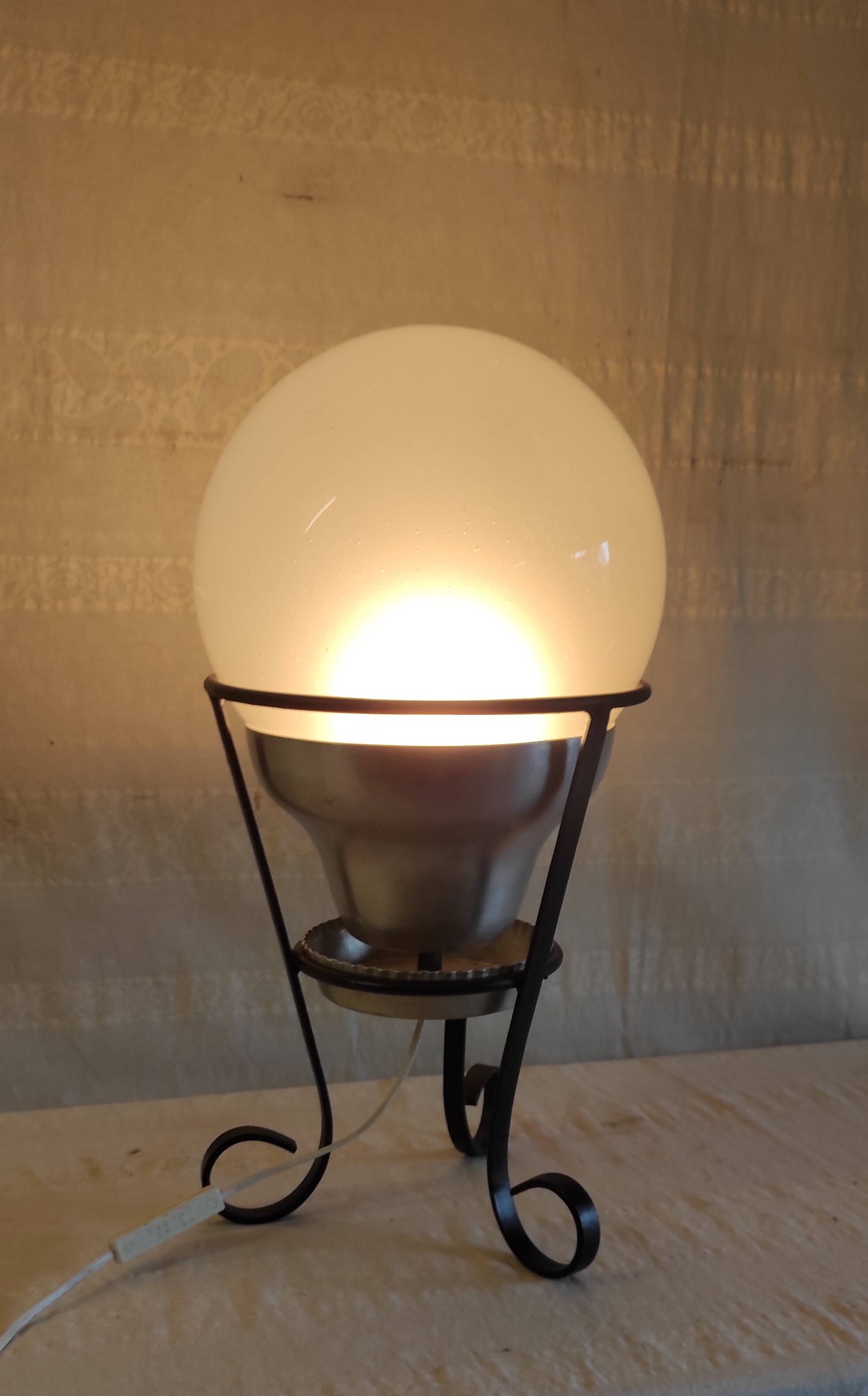 Tripod table lamp in metal, aluminum and blown glass - mid-20th century