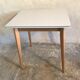 Table en formica 1960’s plateau formica et pieds compas bois