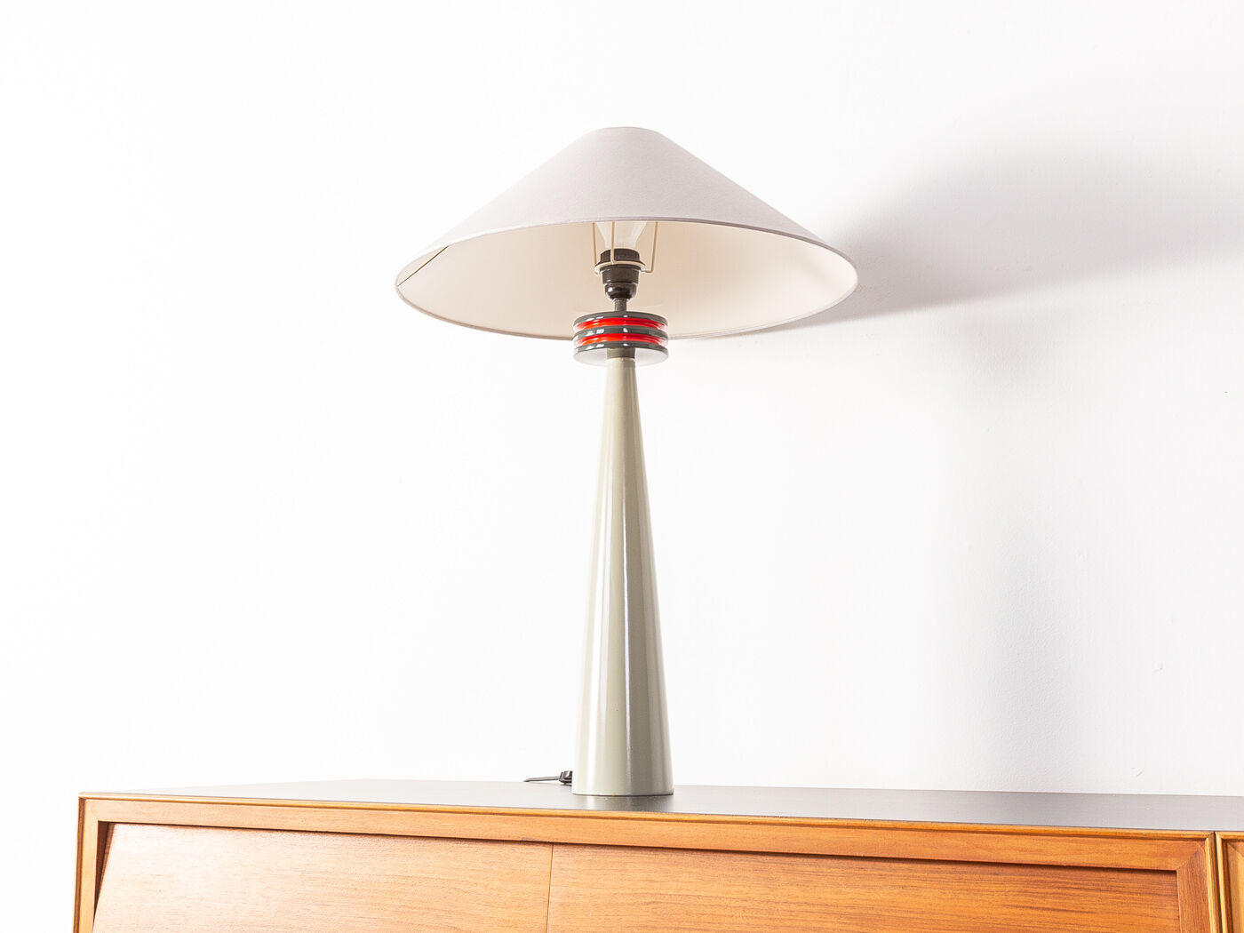 Memphis design table lamp, Olivier Villatte