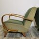 Fauteuils par Jindřich Halabala