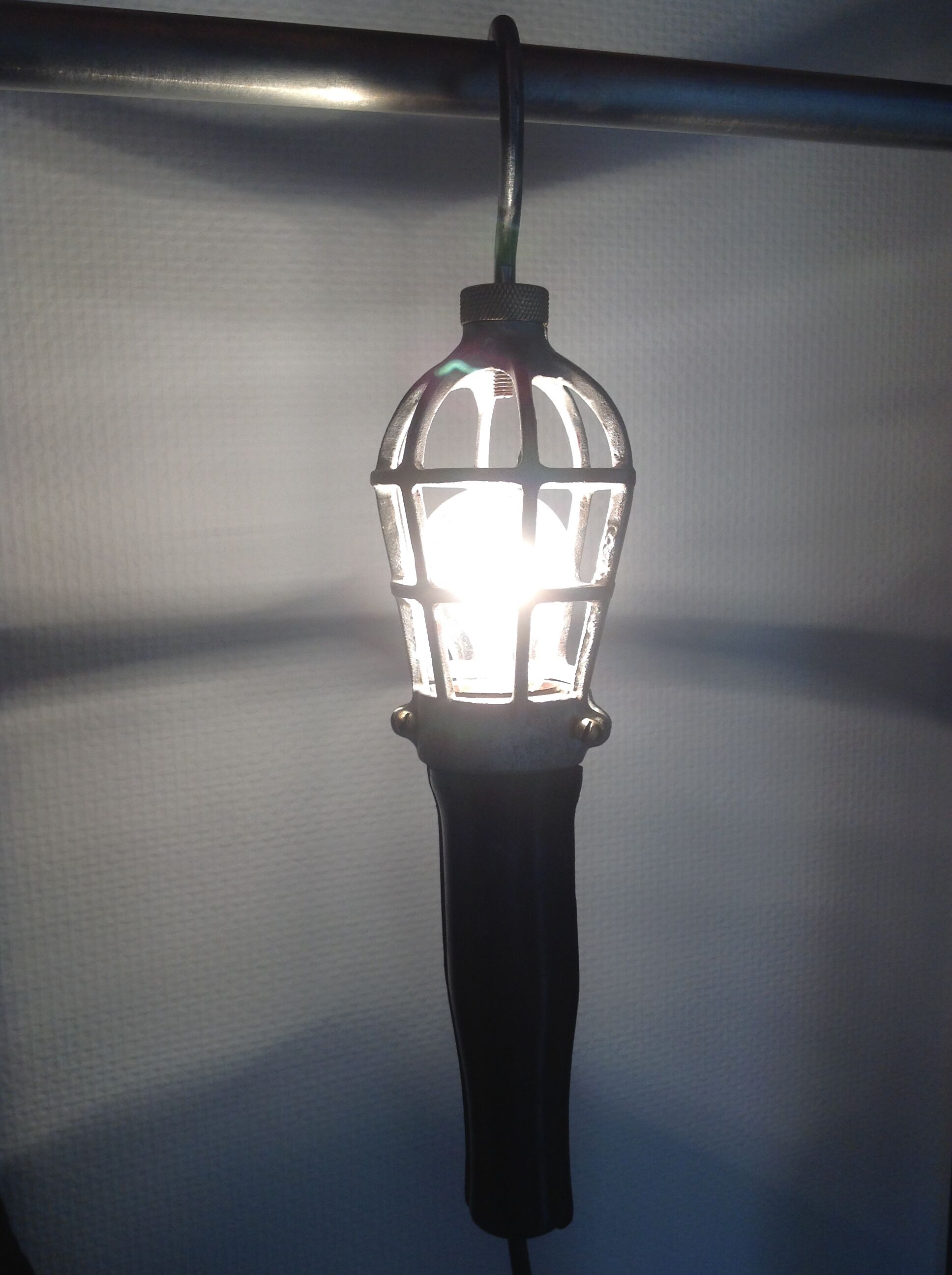 The Pyle National Company lamp 40-50
