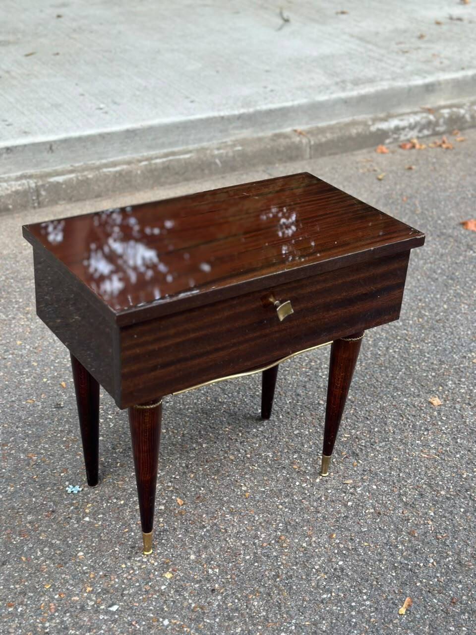 Mid-Century Modern bedside table Italian style Gio Ponti Paolo Buffa 1950