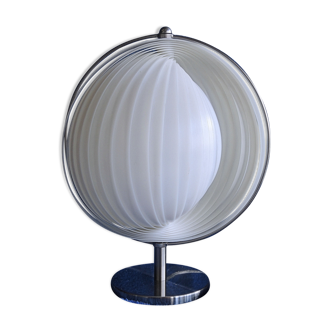 Vintage shell lamp