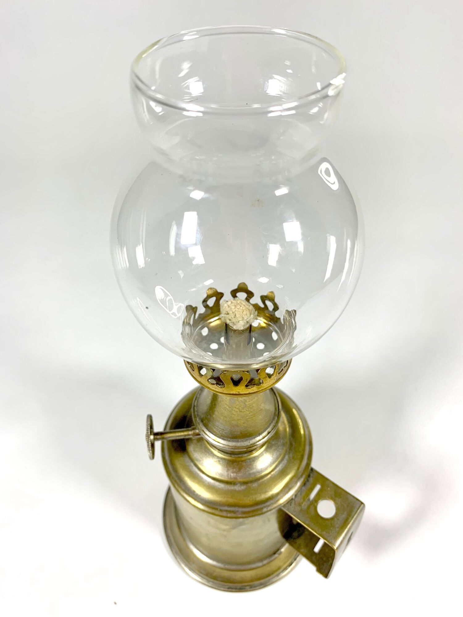 Pigeon L'Avenir style gasoline lamp in brass fully restored