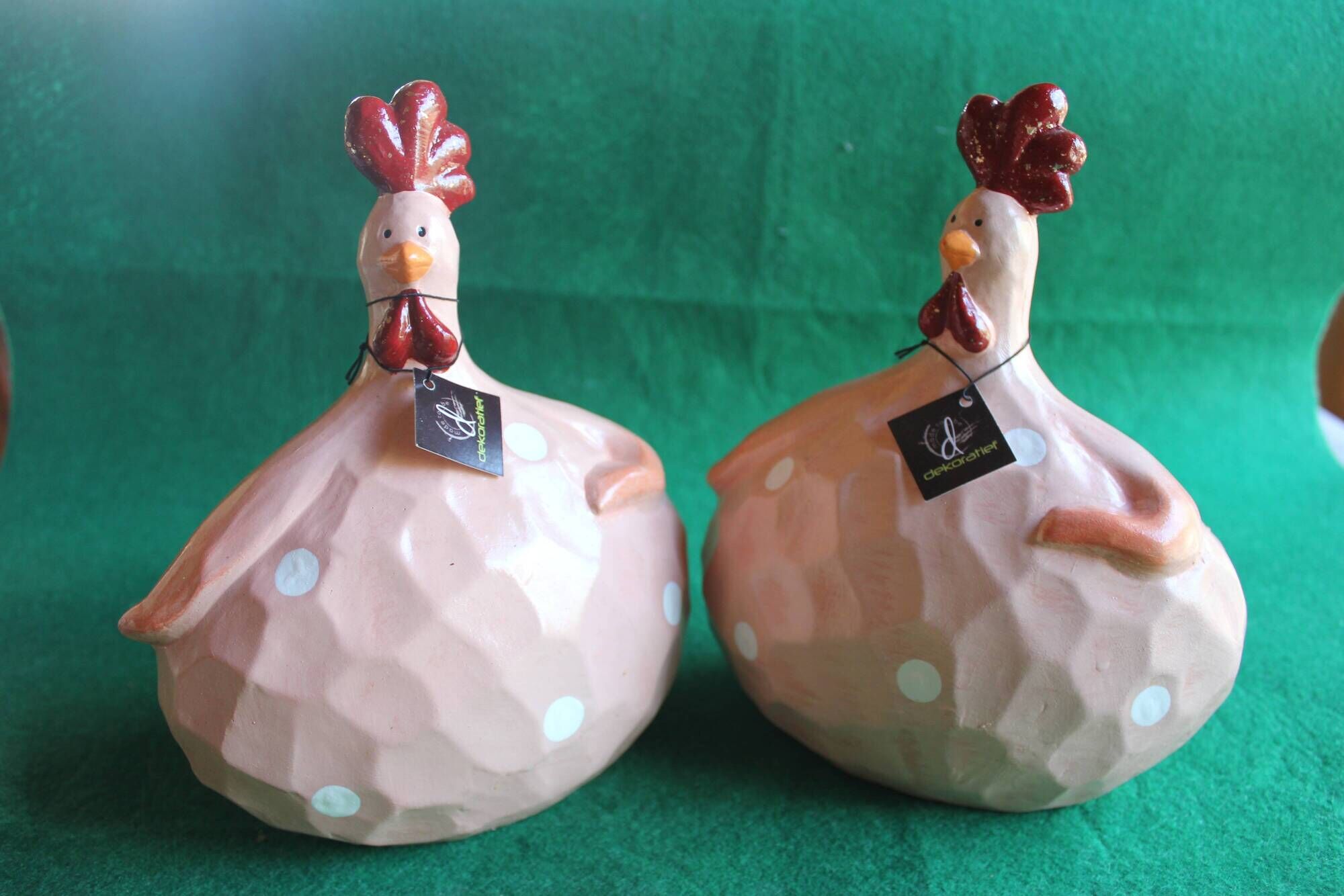 Adorable vintage chickens