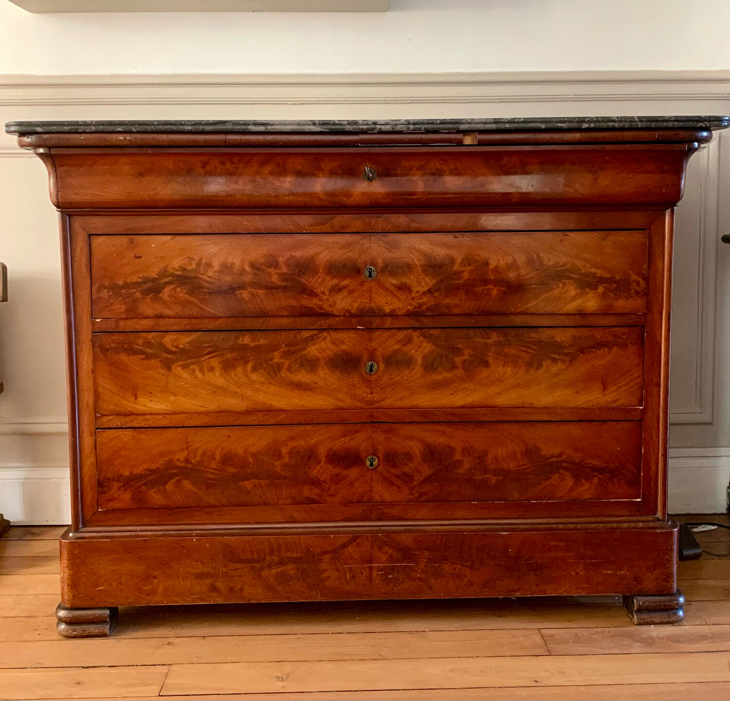 Chest of drawers with marble top