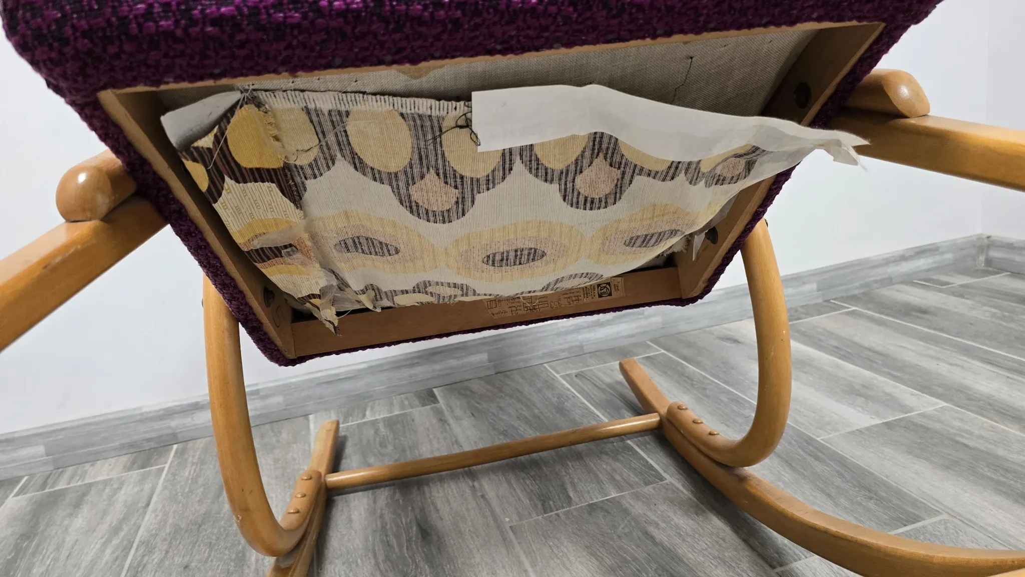 Chaise berçante de Ton